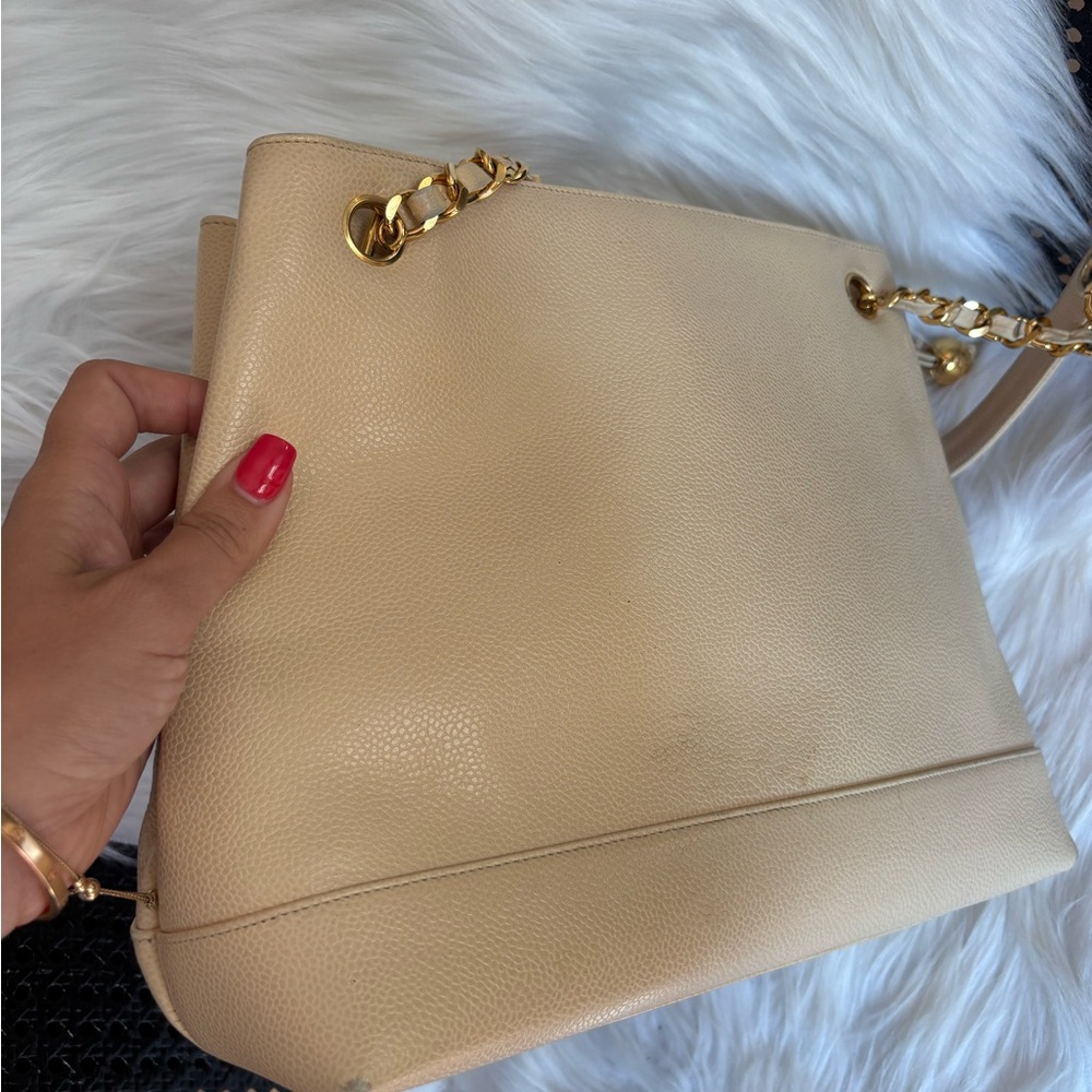 AUTHENTIC CHANEL beige caviar 24k gold vintage executive tote - Picture 2 of 16